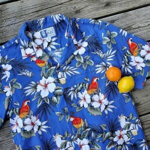 Vintage 90s Hawaiian Parrot Tropical Bird Paradise USA Made Blue vacation shirt